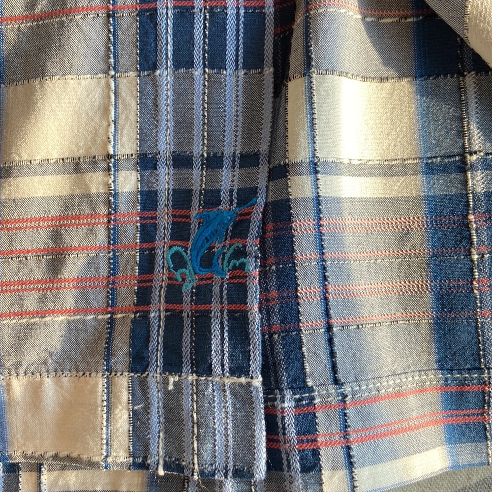 Like new Tommy Bahama Mens shirt - Picture 3 of 3